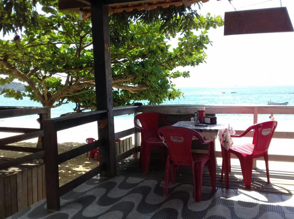Nena's Suítes Praia de Araçatiba Exterior foto